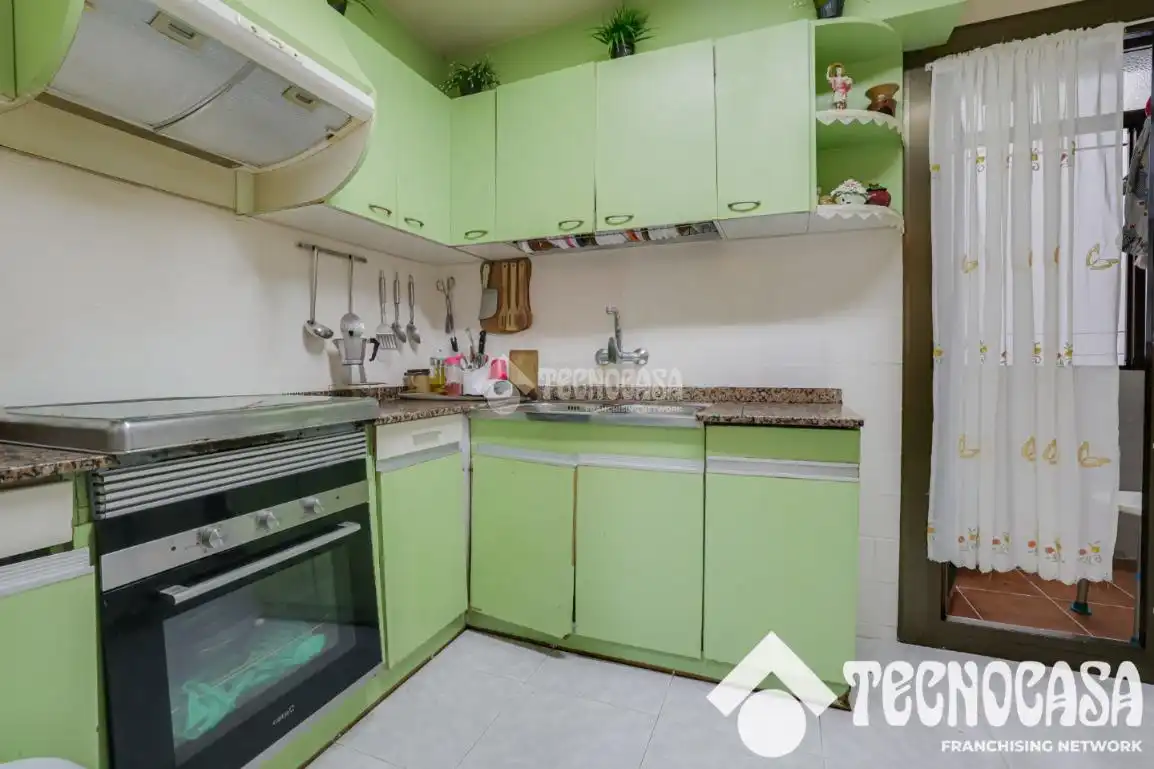 Cocina de Piso en venta en Premià de Mar con Balcón