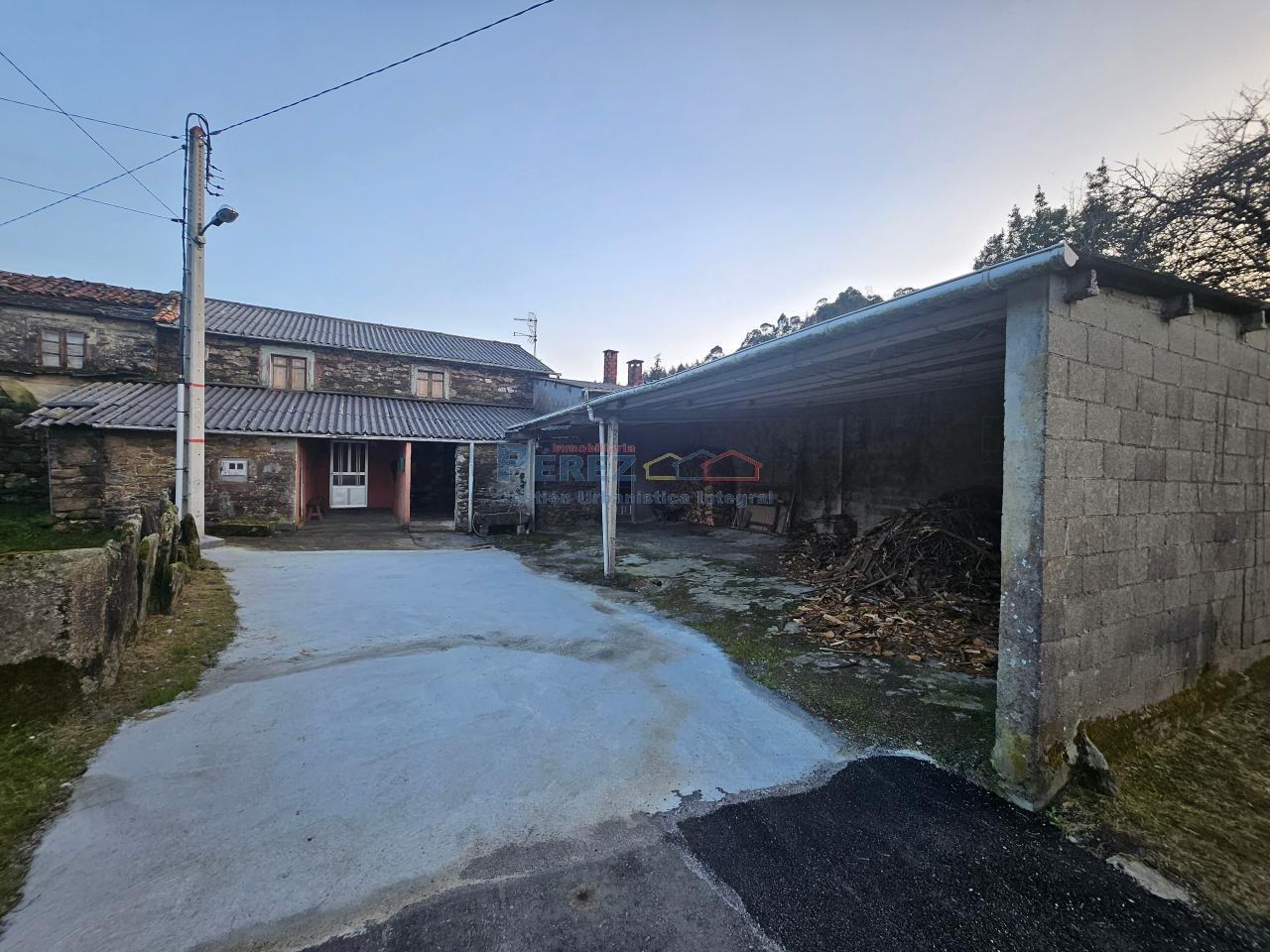 Aparcament de Finca rústica en venda en Cabanas amb Calefacció i Jardí privat