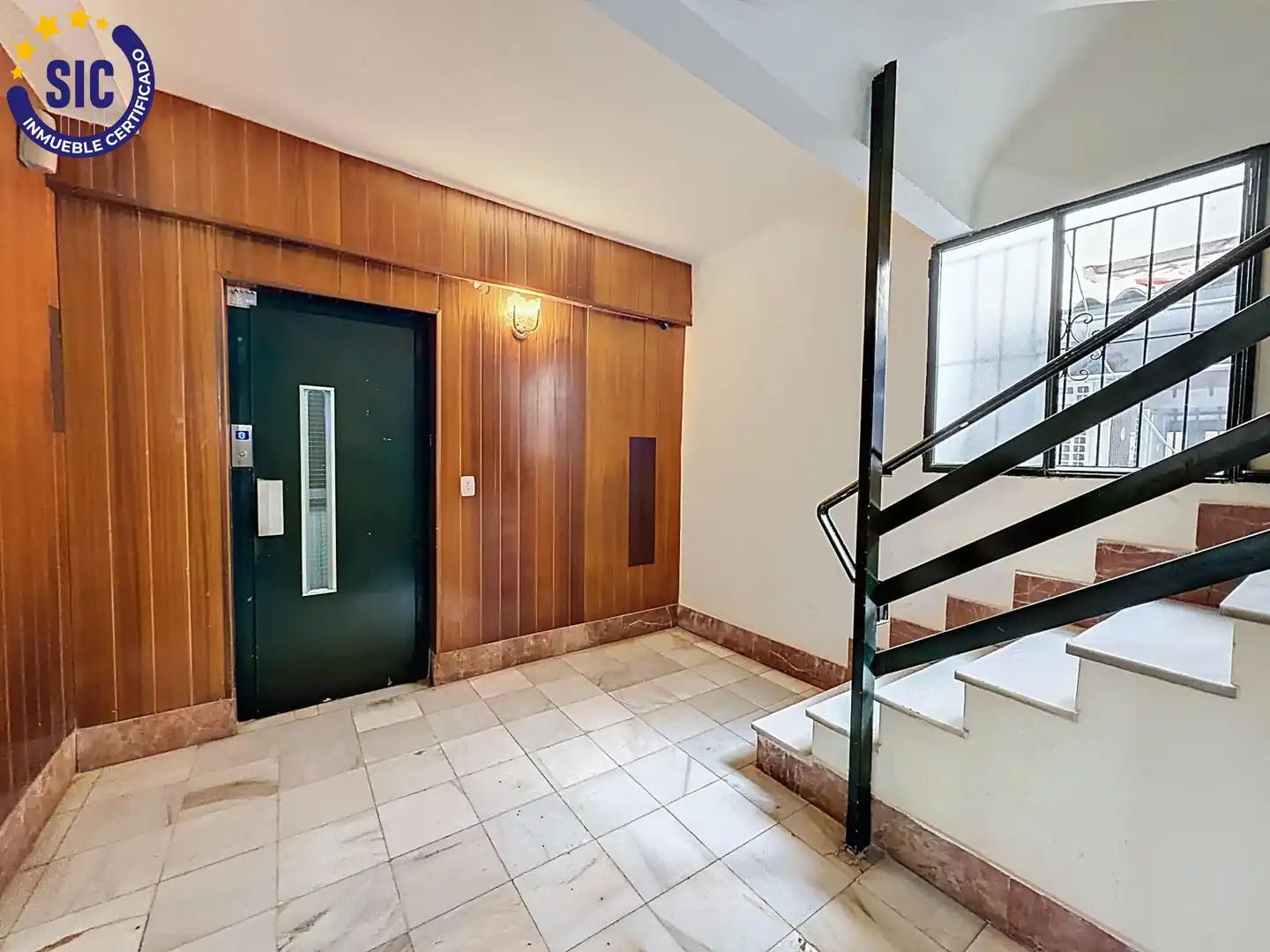Piso en venta en Valencia con Calefacción y Terraza