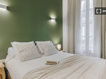 Appartamento con balcone in affitto a Ciutat Vella