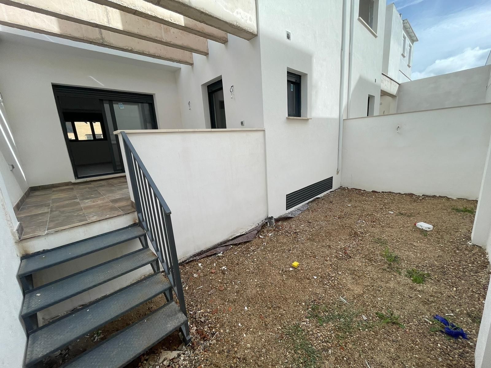 Casa adosada en venda en Cáceres Capital amb Calefacció, Jardí privat i Terrassa