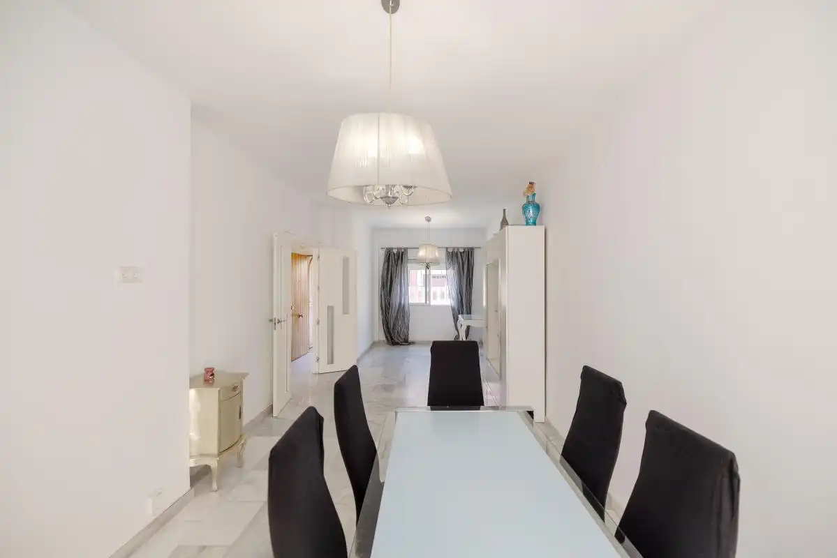 Comedor de Casa adosada en venta en Valencina de la Concepción con Aire acondicionado, Calefacción y Terraza