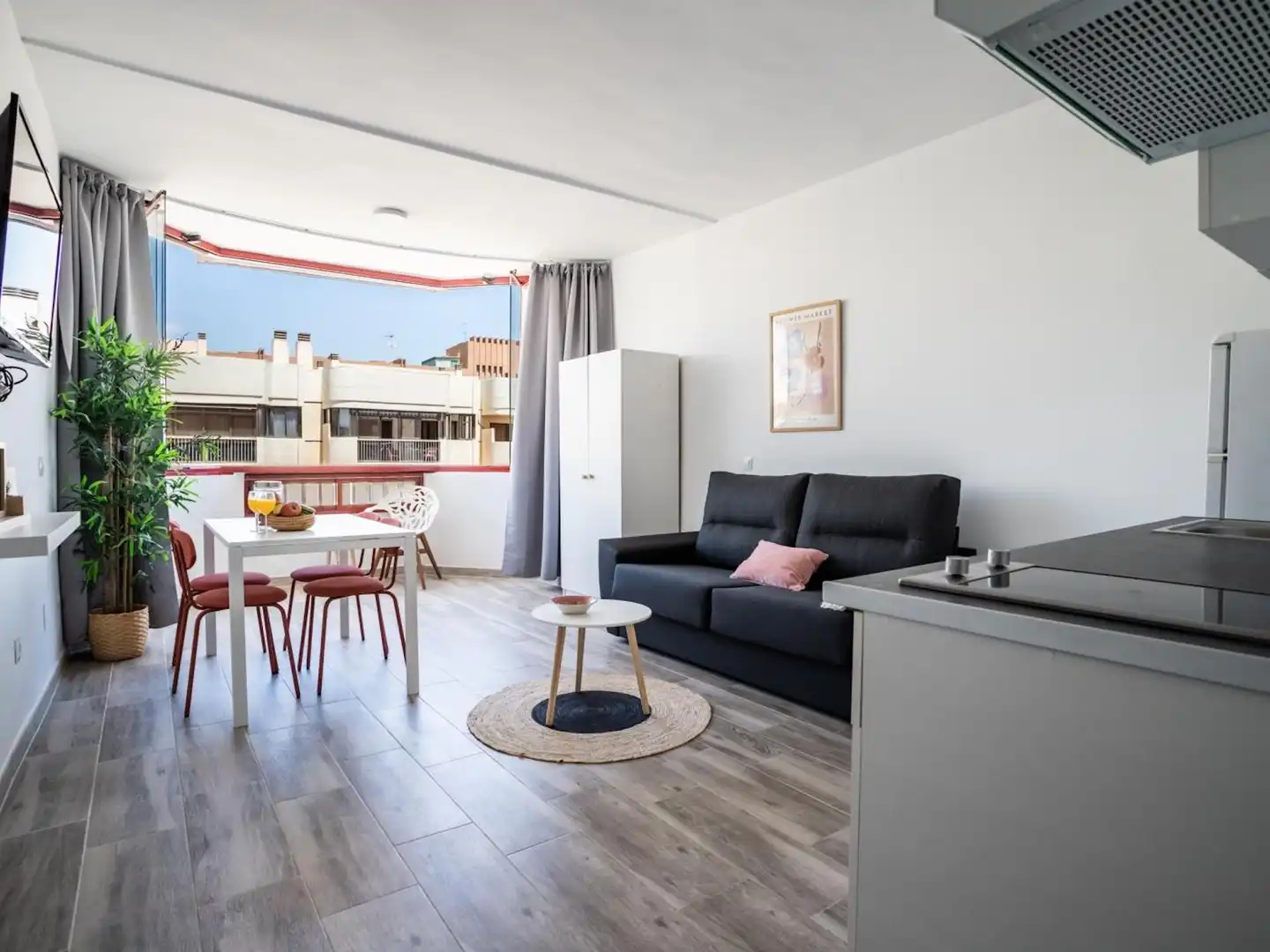 Sala de estar de Apartamento en venta en Fuengirola con Aire acondicionado, Piscina y Amueblado