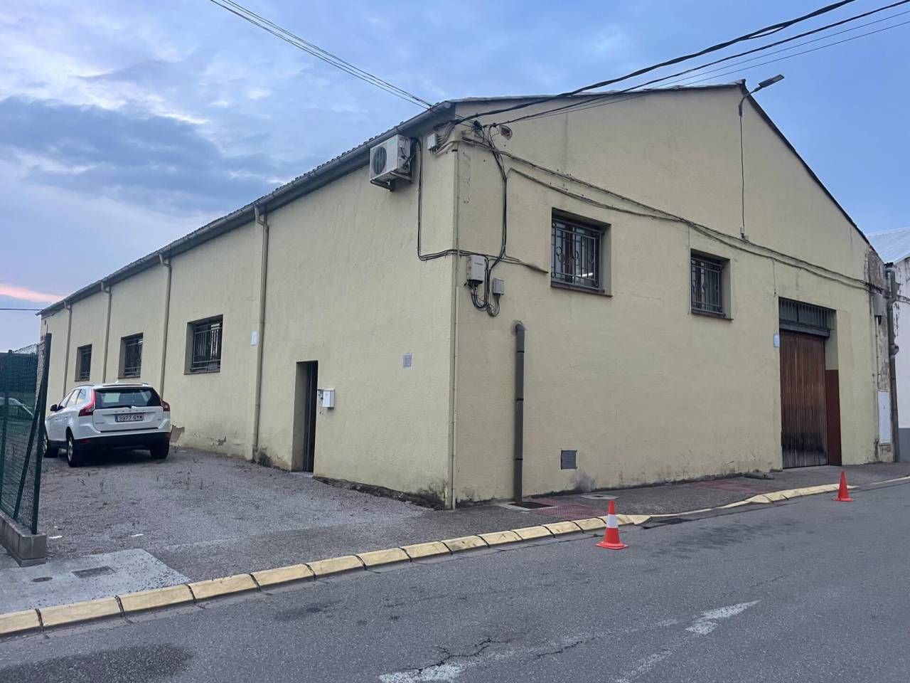 Exterior view of Industrial buildings to rent in Gurb  with Heating