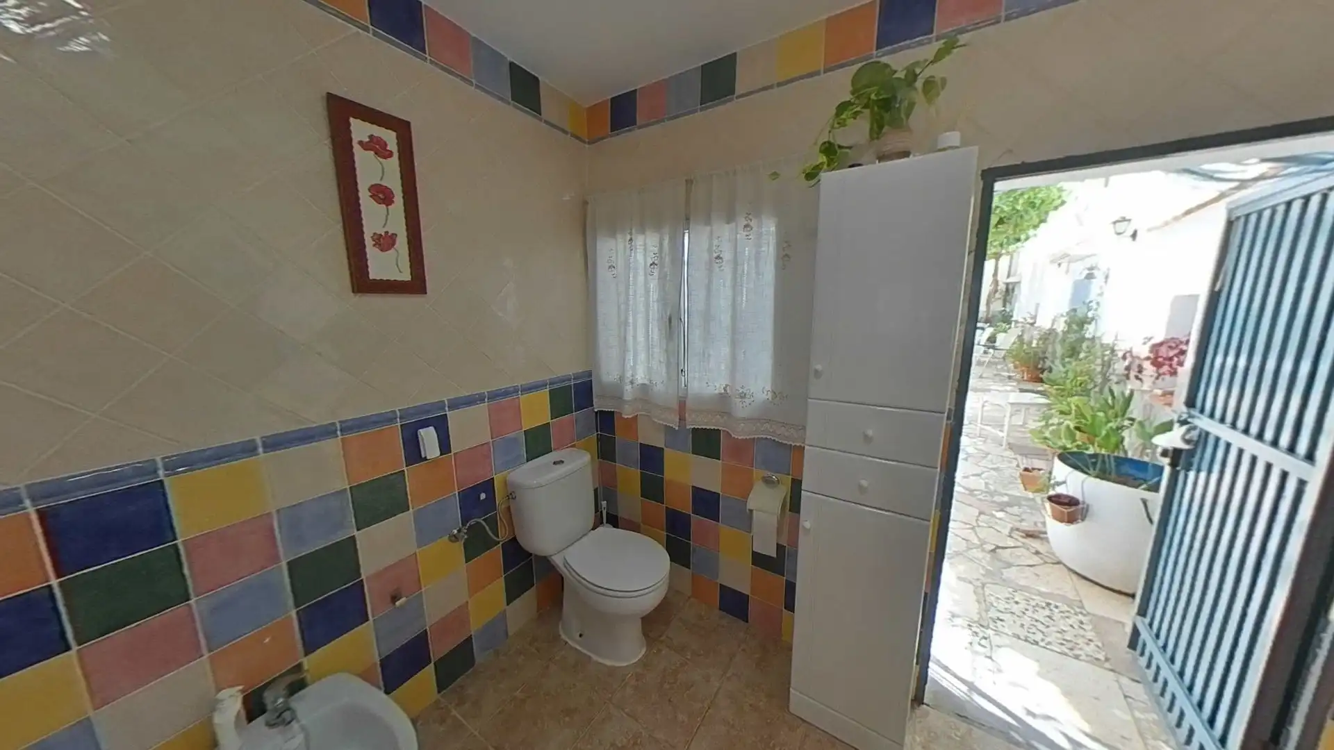 Baño de Finca rústica en venta en Guadix con Jardín privado, Trastero y Piscina