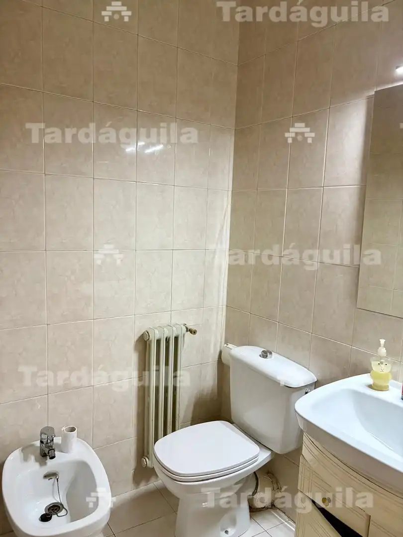 Baño de Piso en venta en Salamanca con Calefacción, Terraza y Balcón