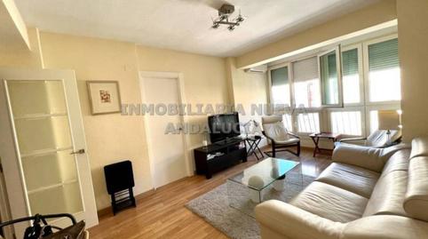 Foto 2 de Piso de alquiler en Centro,  Almería Capital