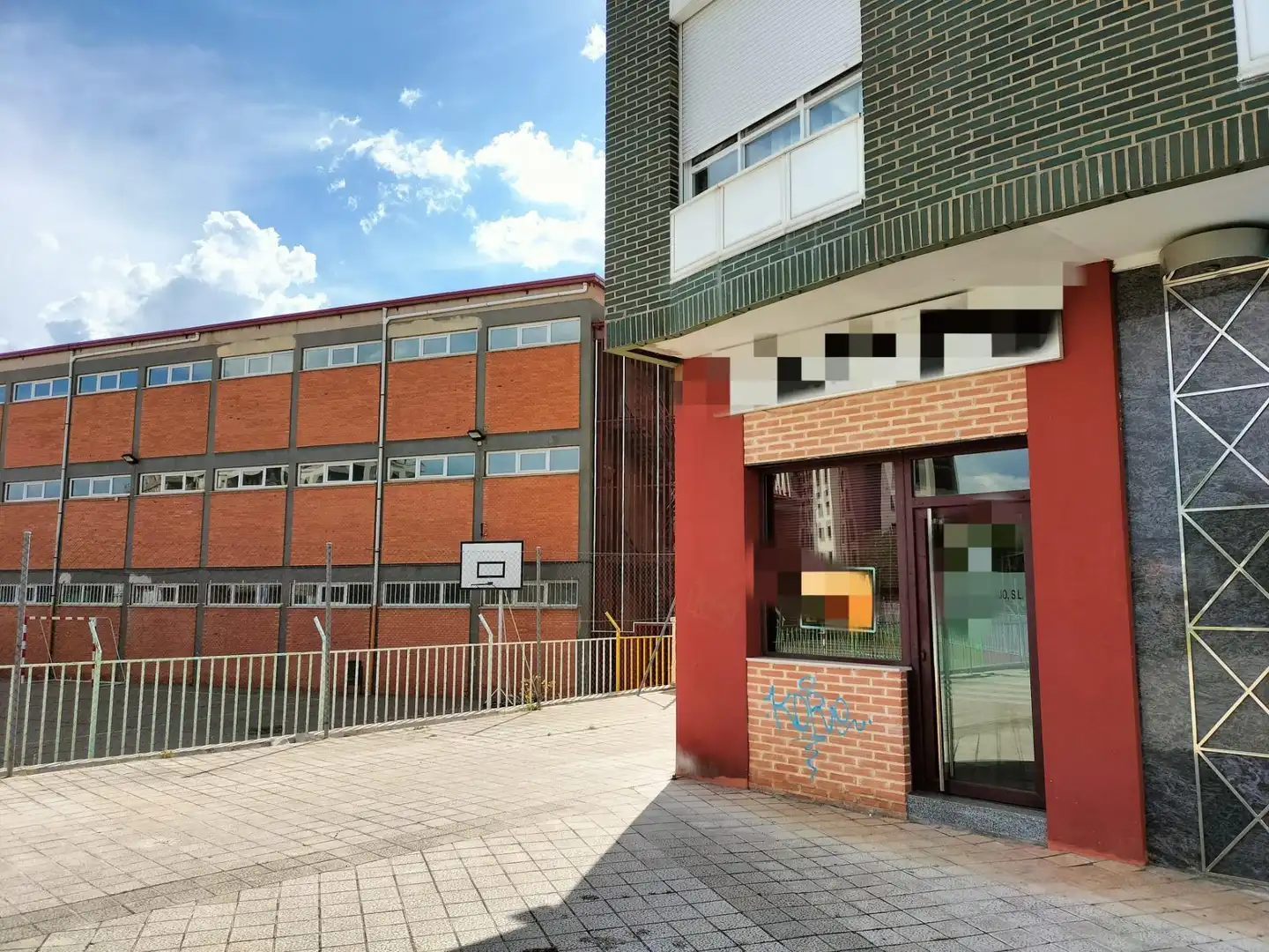 Vista exterior de Local de lloguer en Palencia amb Aire condicionat