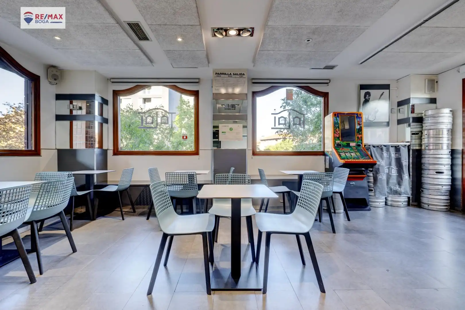 Business premises for sale in Paseo de Mons, imagen 9