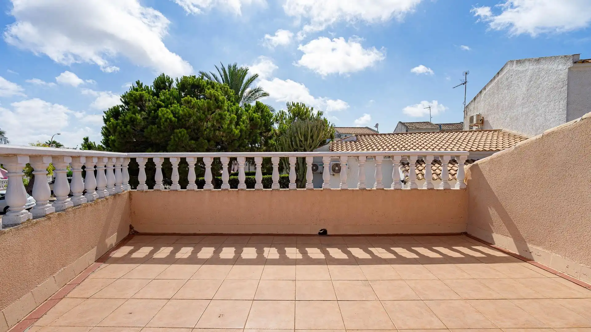 Terraza de Casa o chalet en venta en Orihuela con Jardín privado, Amueblado y Piscina comunitaria