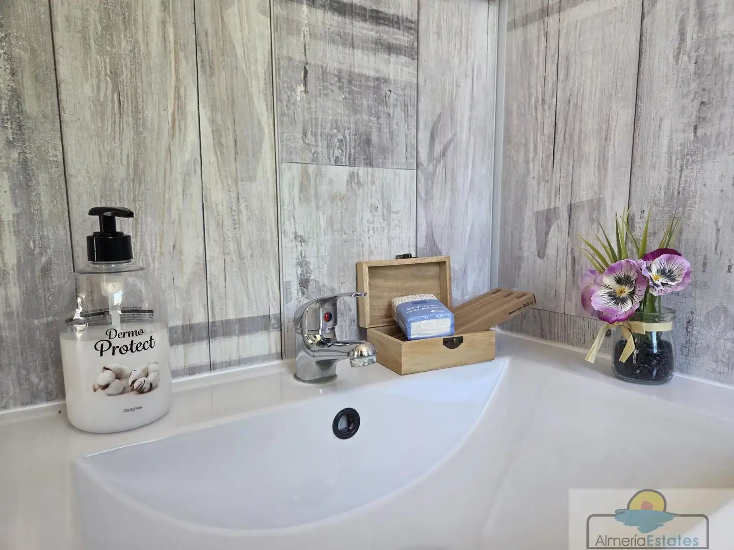 Bathroom of Houses for rent in Albox  with Terrace and Swimming Pool