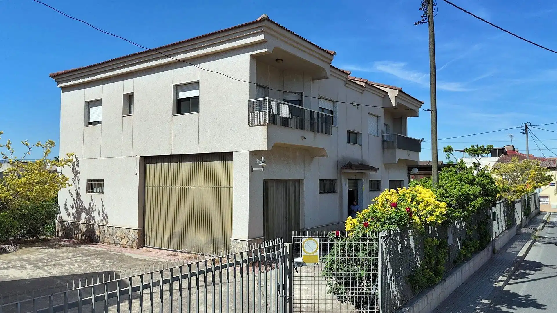 Vista exterior de Casa o xalet en venda en Murcia amb Alarma