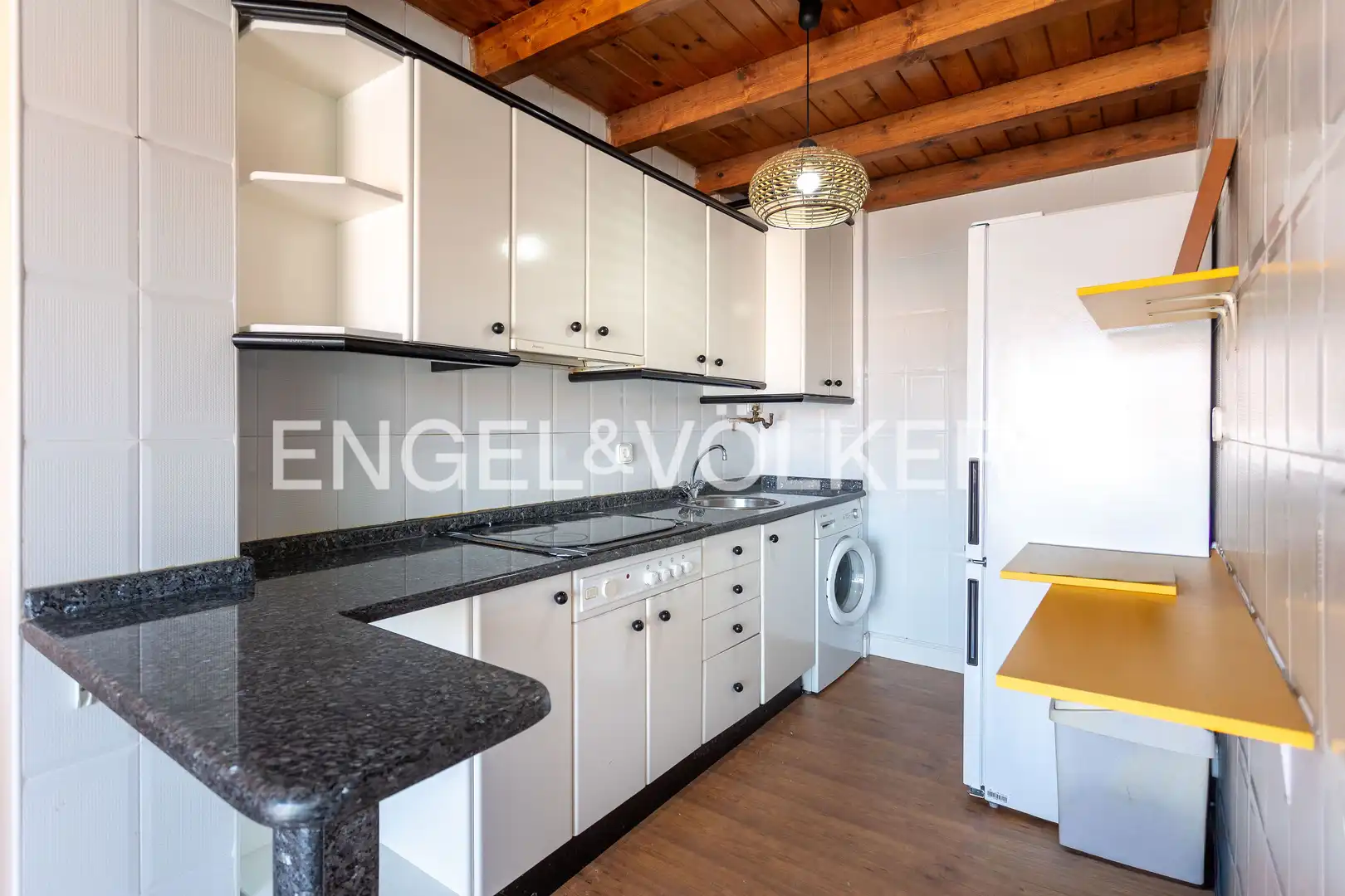 Küche von Maisonette zum Verkauf in Bareyo mit Heizung, Terrasse und Schwimmbad