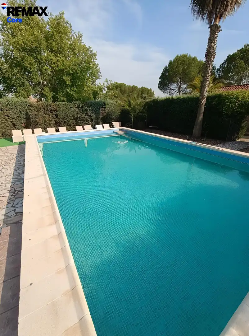 Piscina de Casa o chalet en venta en Badajoz con Aire acondicionado, Jardín privado y Trastero