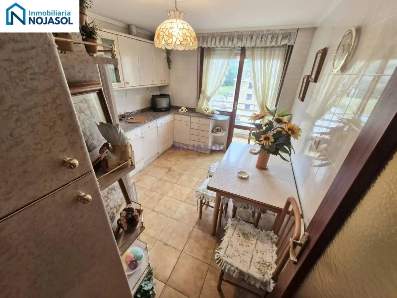 Cocina de Piso en venta en Hazas de Cesto con Parquet, Terraza y Amueblado