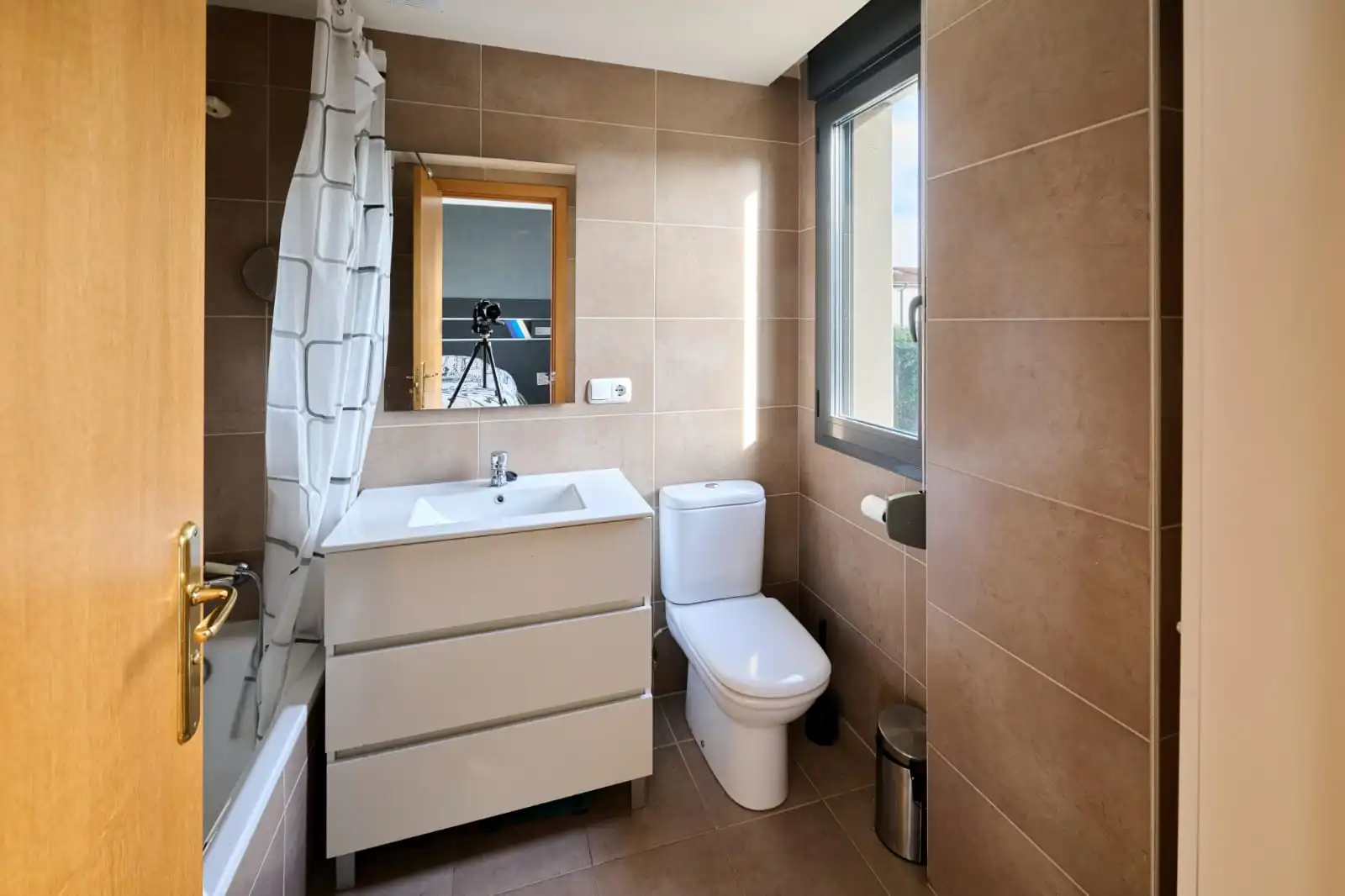 Bathroom of Flat for sale in Berrioplano / Berriobeiti  with Air Conditioner and Heating