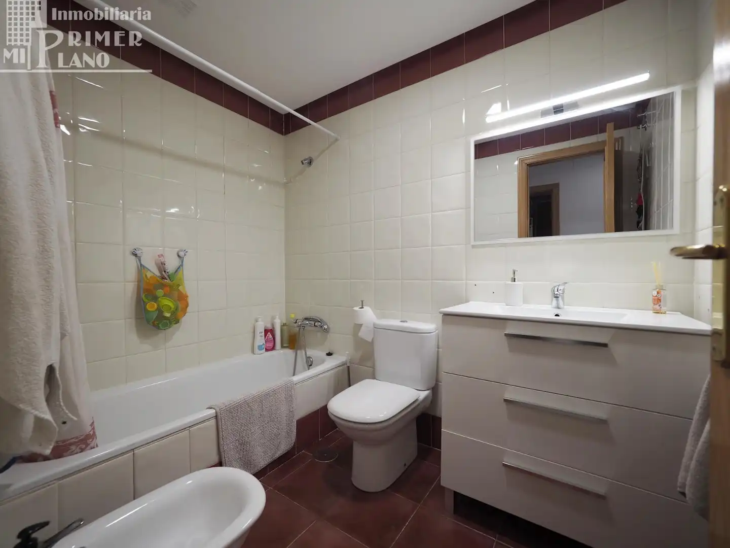 Baño de Piso en venta en Tomelloso con Aire acondicionado, Calefacción y Balcón
