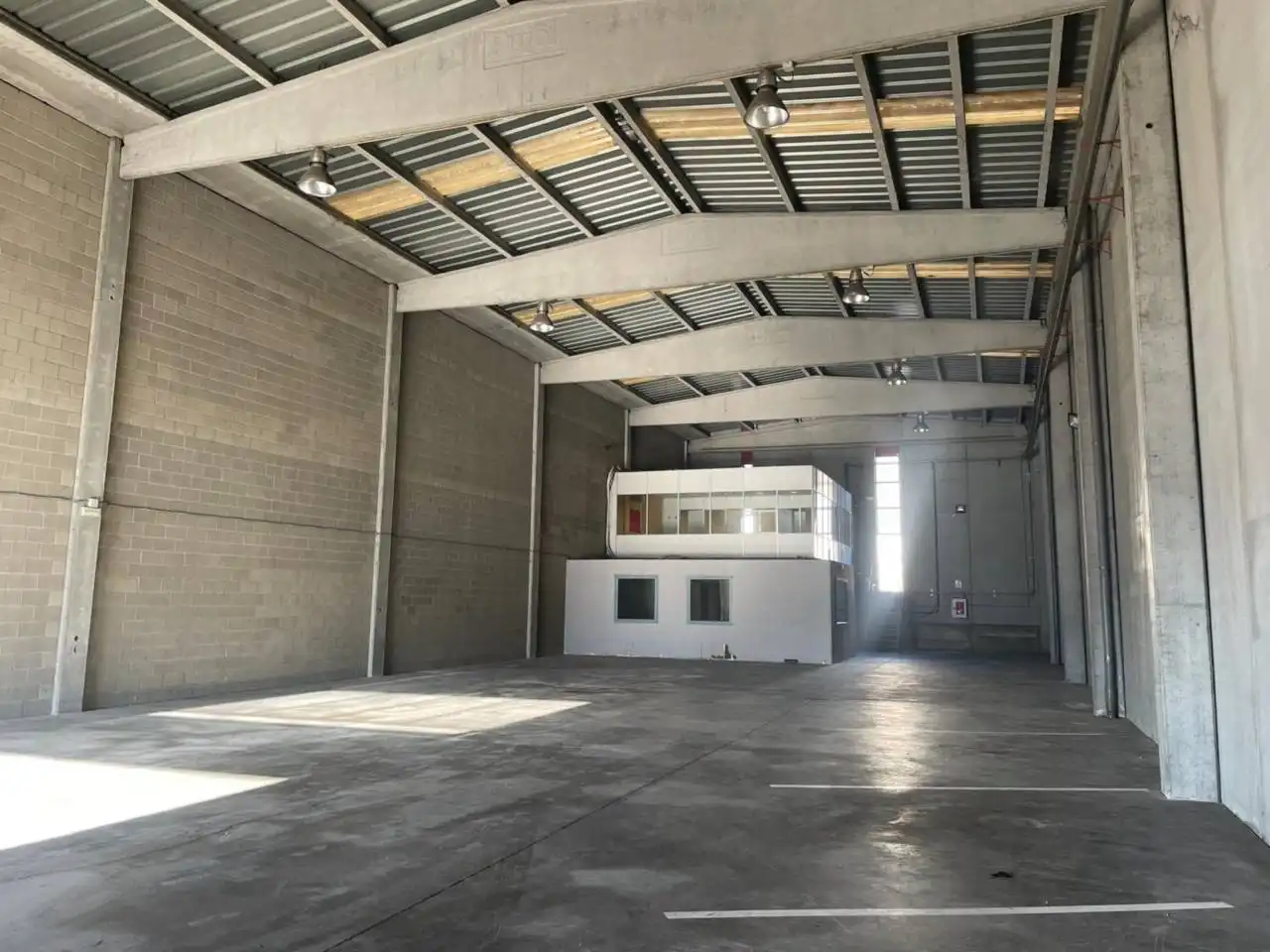 Industrial building to rent in Cardedeu