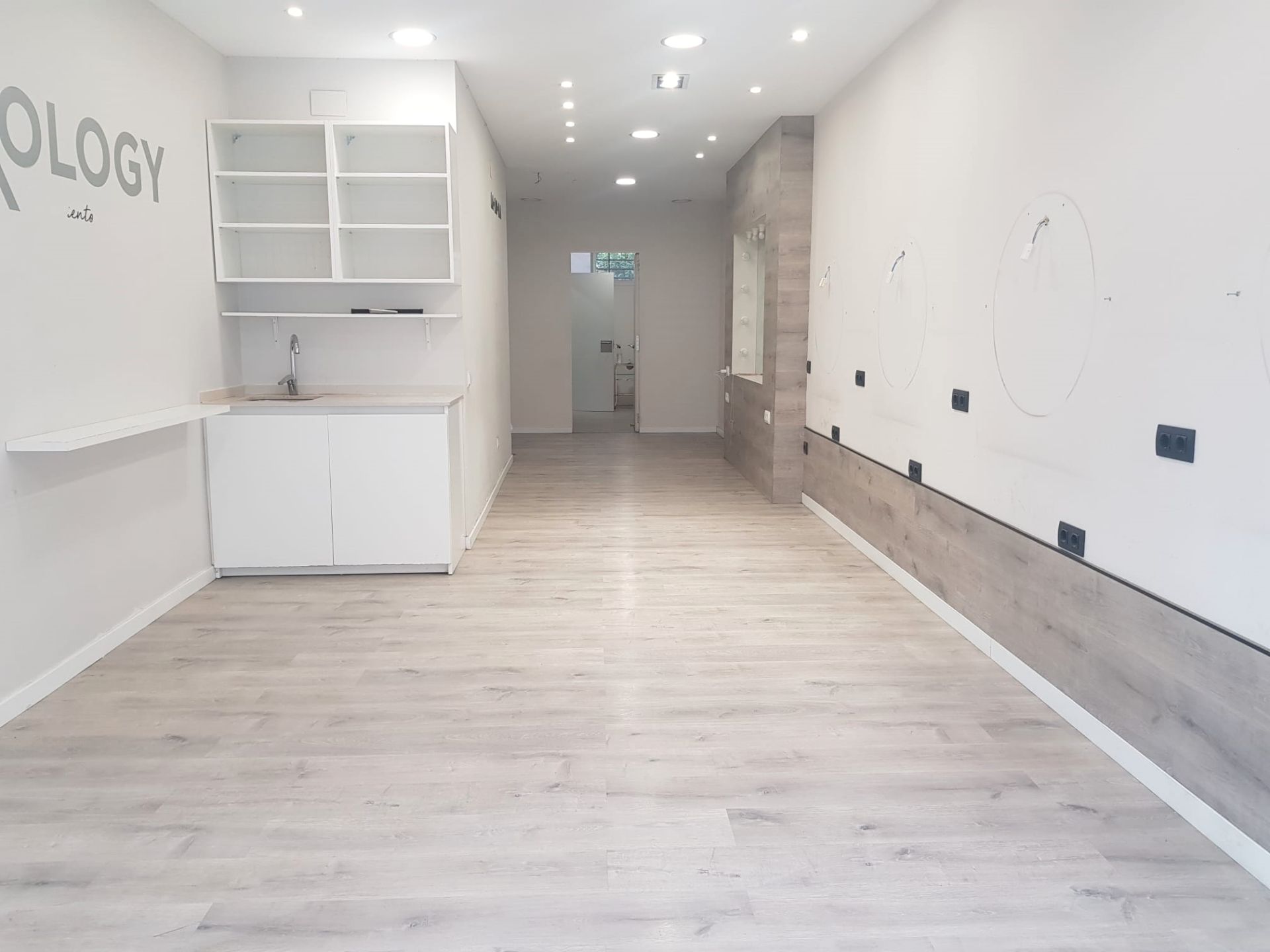 Premises to rent in Carrer de Joan Prim, 131