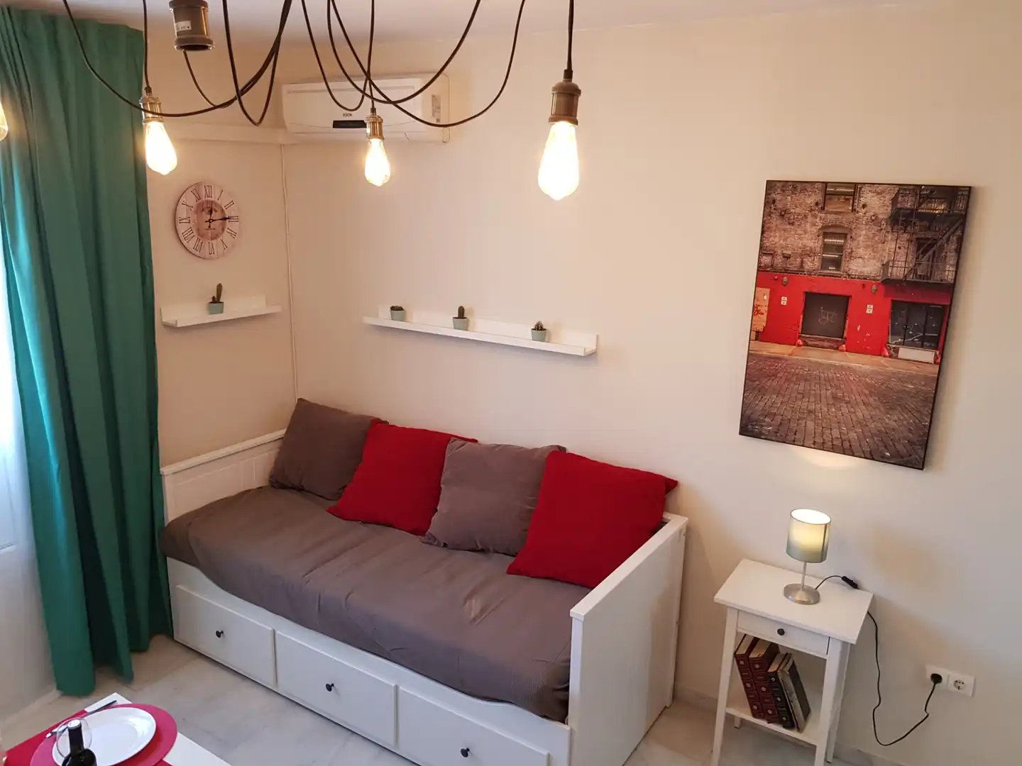 Habitación de Estudio de alquiler en Málaga con Aire acondicionado, Calefacción y Amueblado
