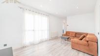 Living room of Flat for sale in Villaviciosa de Odón  with Terrace and Balcony