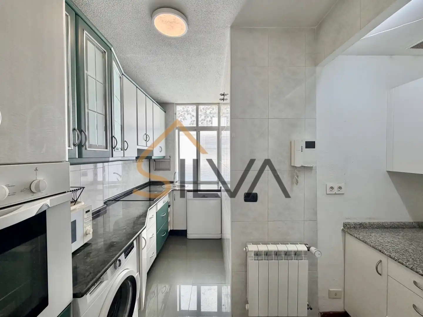Cocina de Piso en venta en Lugo con Calefacción, Trastero y Amueblado