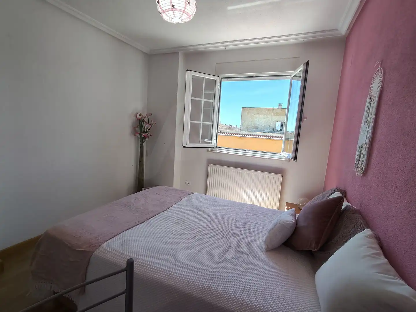 Habitación de Ático en venta en Santa Marta de Tormes con Calefacción y Terraza