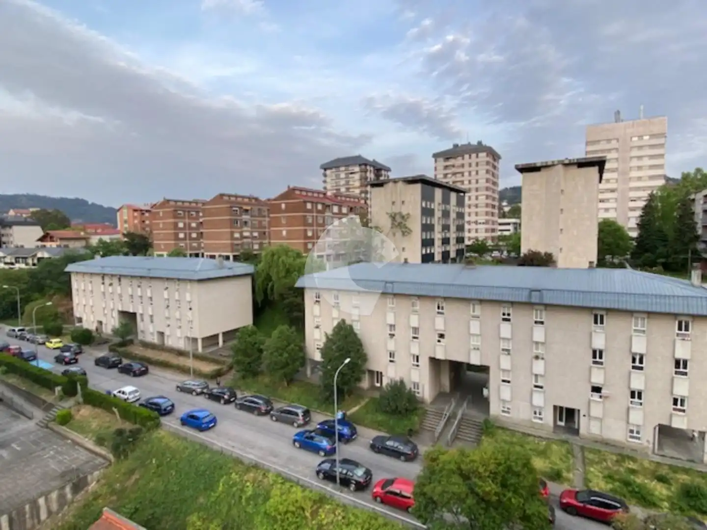 Aparcament de Pis en venda en Ourense Capital  amb Calefacció i Traster