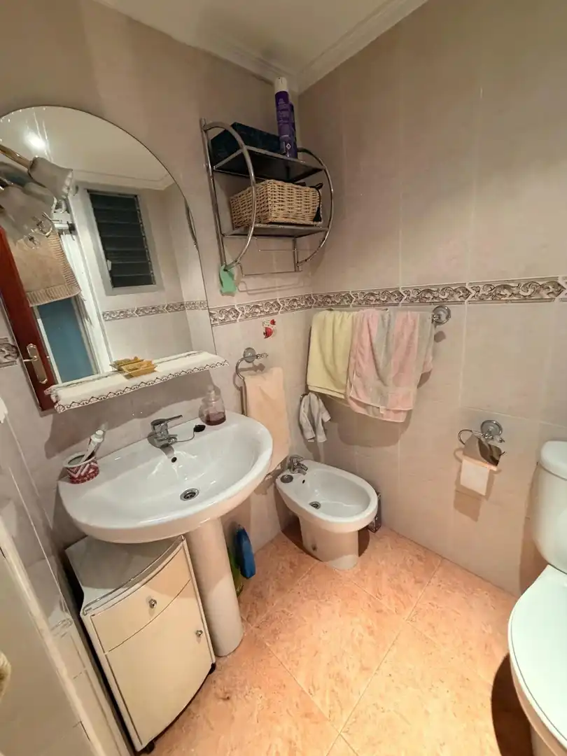Bany de Apartament en venda en Valencia amb Aire condicionat i Balcó