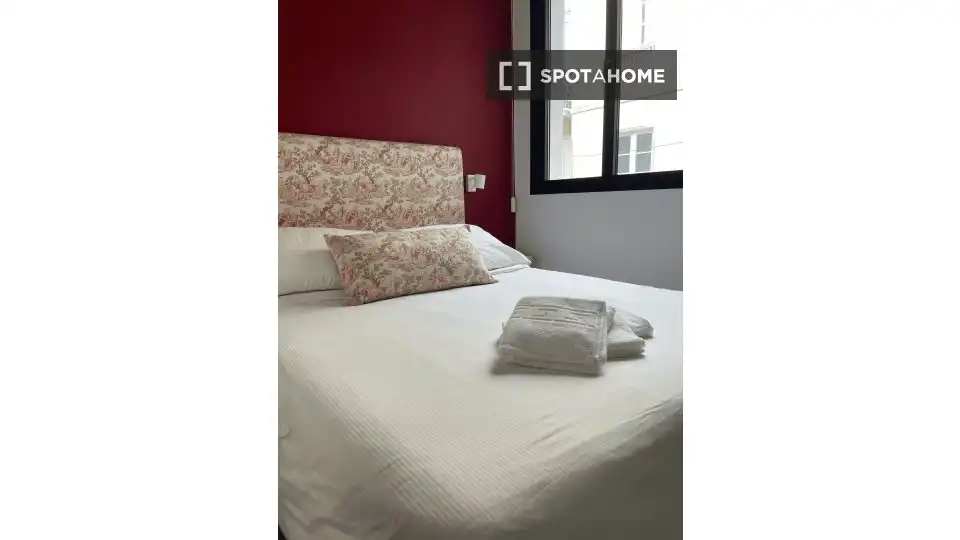 Dormitori de Apartament per a compartir en Las Palmas de Gran Canaria amb Aire condicionat, Terrassa i Moblat