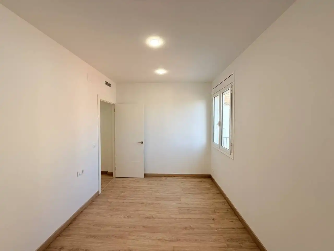 Bedroom of Flat for sale in Sant Sadurní d'Anoia  with Air Conditioner, Heating and Parquet flooring