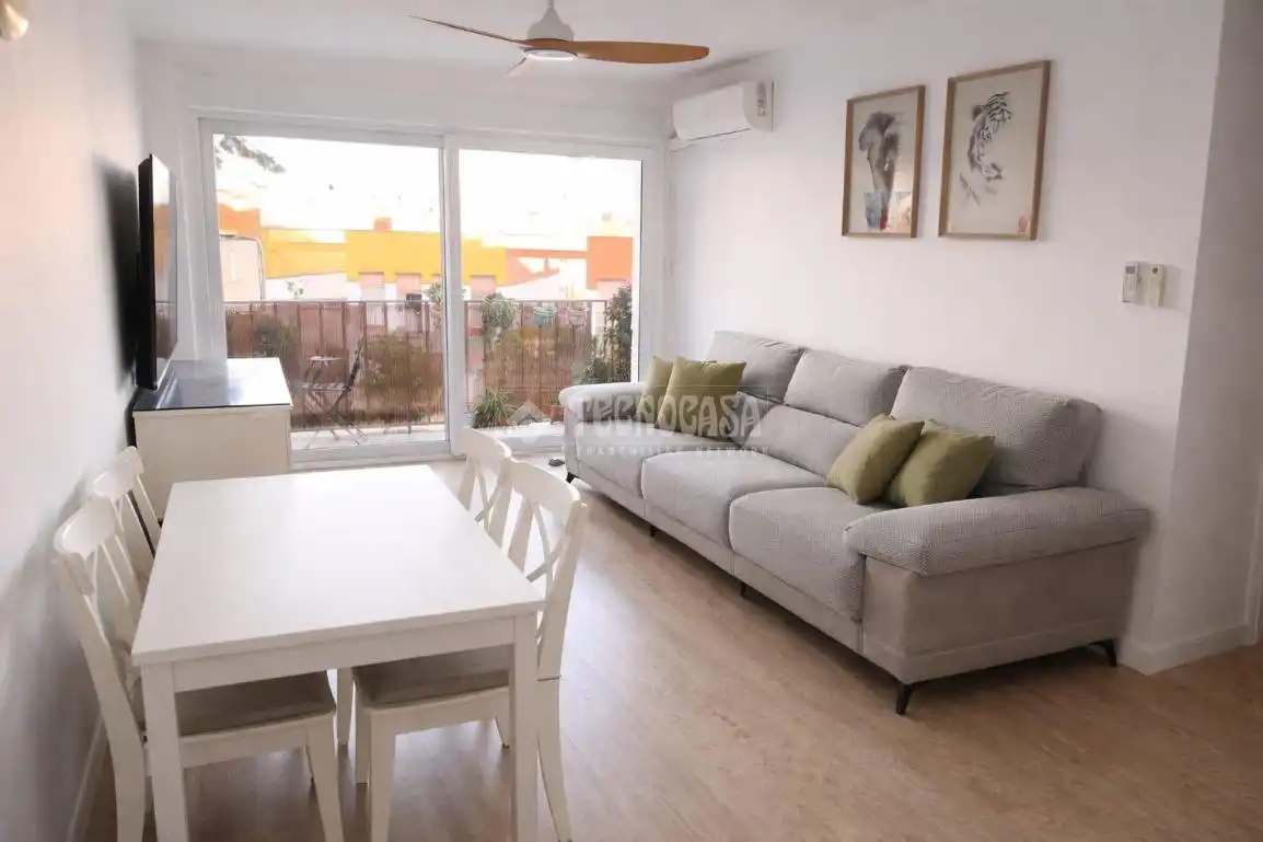 Sala de estar de Piso en venta en San Juan de Aznalfarache
