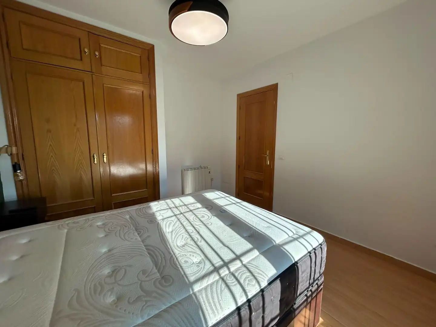 Schlafzimmer von Maisonette zum Verkauf in Pepino mit Klimaanlage und Heizung