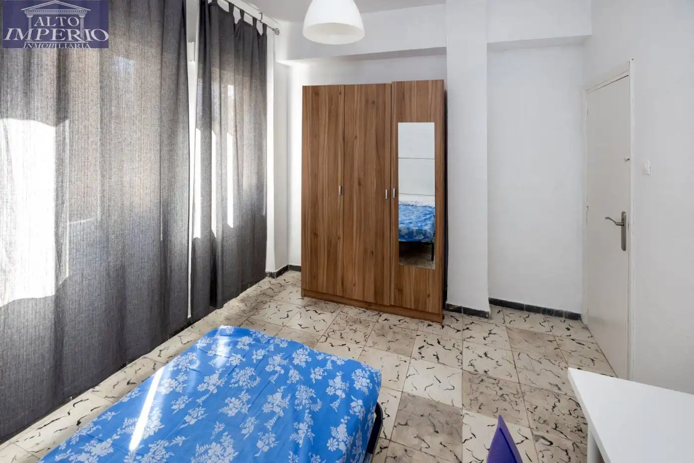 Habitación de Piso de alquiler en Granada