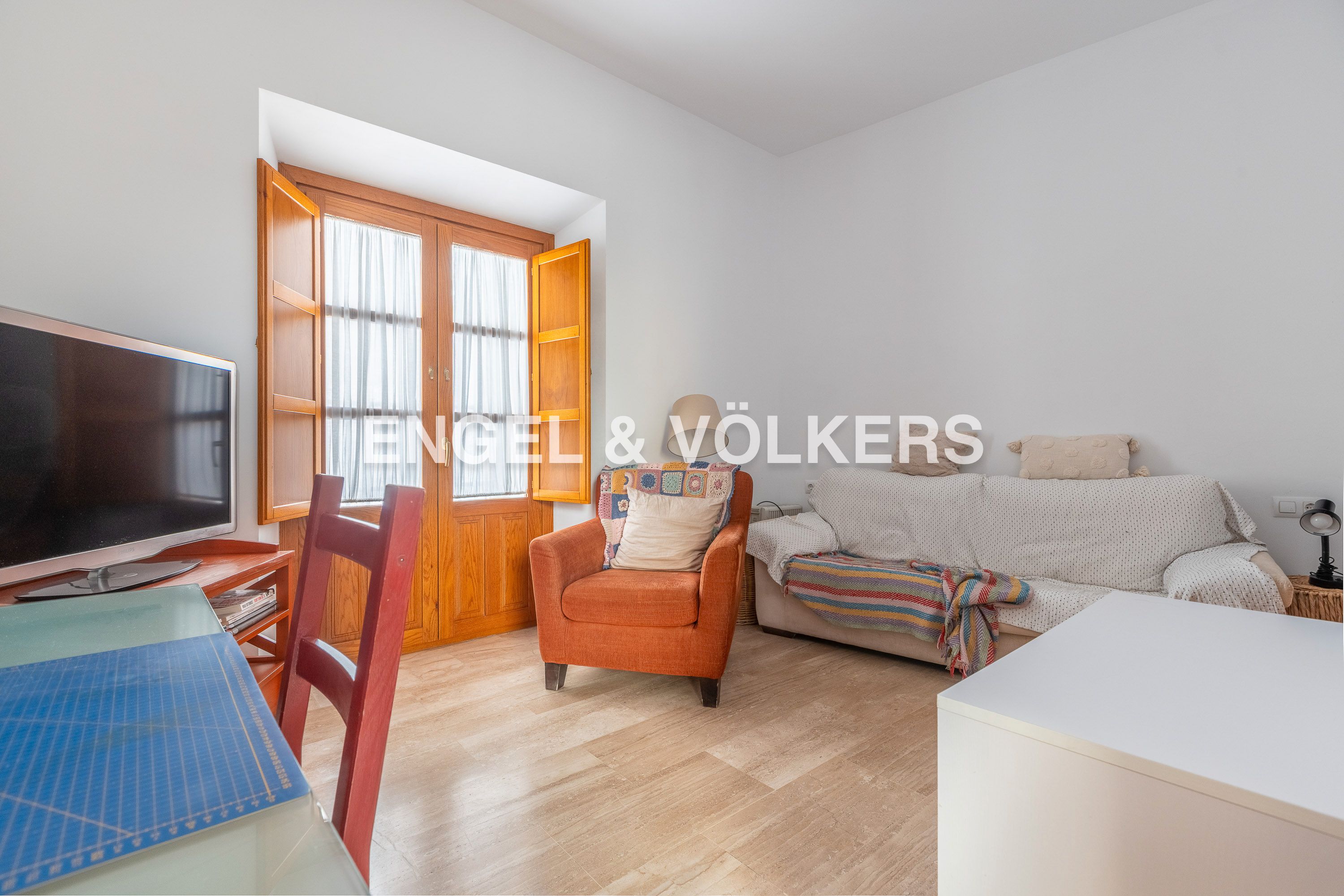 Vista exterior de Casa o xalet en venda en El Puerto de Santa María amb Aire condicionat, Calefacció i Terrassa