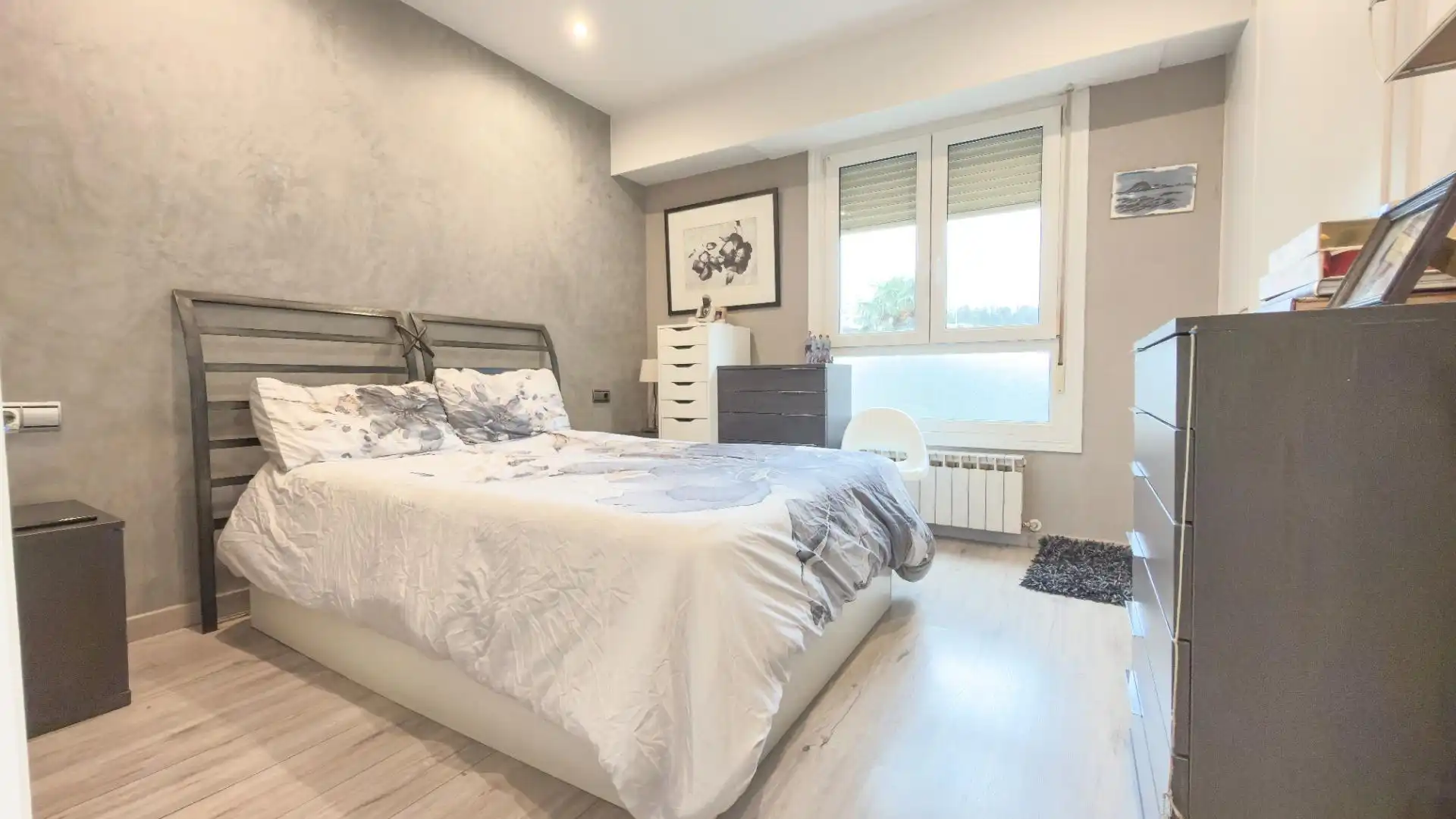 Habitación de Piso en venta en Donostia - San Sebastián  con Calefacción, Parquet y Trastero
