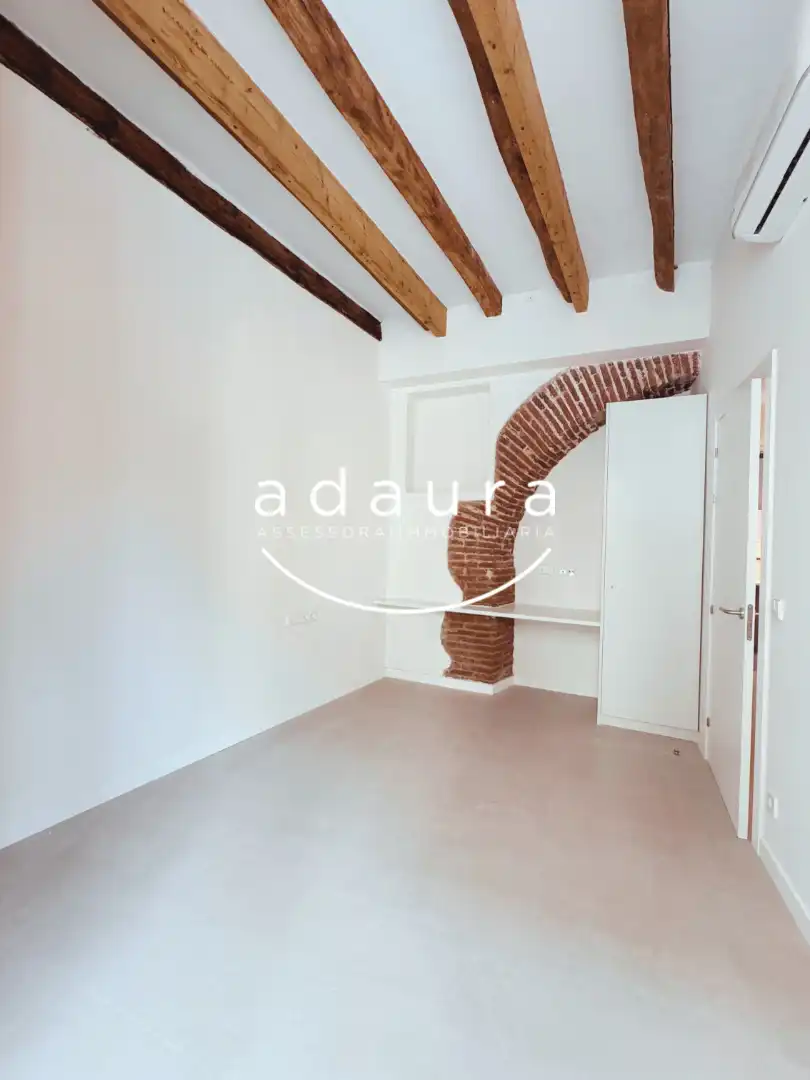 Bedroom of Ground floor for rent in Mataró  with Air Conditioner, Heating and Oven