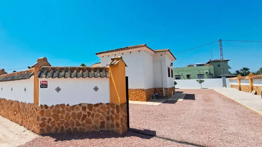 Detached house to rent in Cam. de Caturla, imagen 3