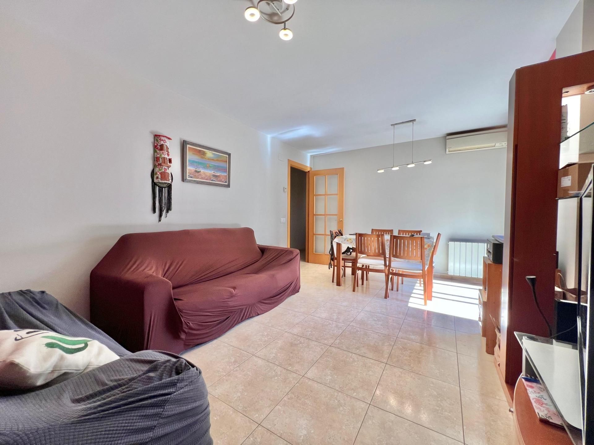 Living room of Flat for sale in Mollet del Vallès  with Air Conditioner, Heating and Balcony