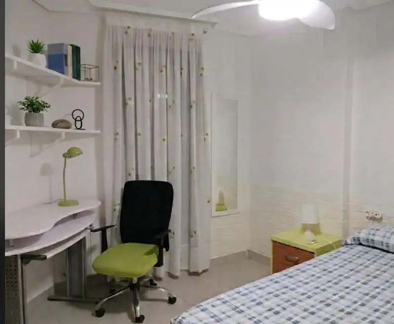 Habitación de Piso de alquiler en El Pla del Real