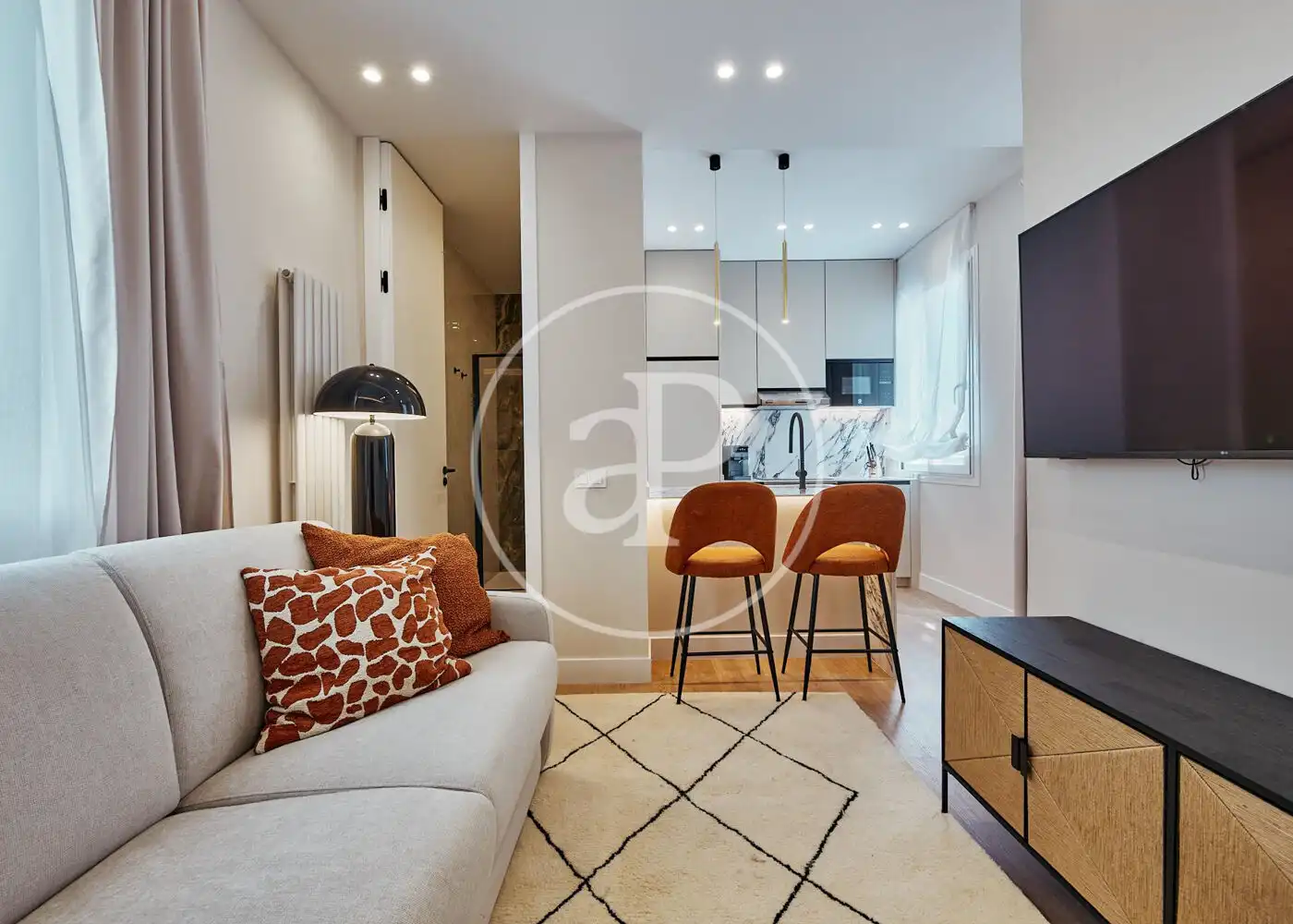 Living room of Flat for sale in Madrid  with Air Conditioner, Heating and Terrace