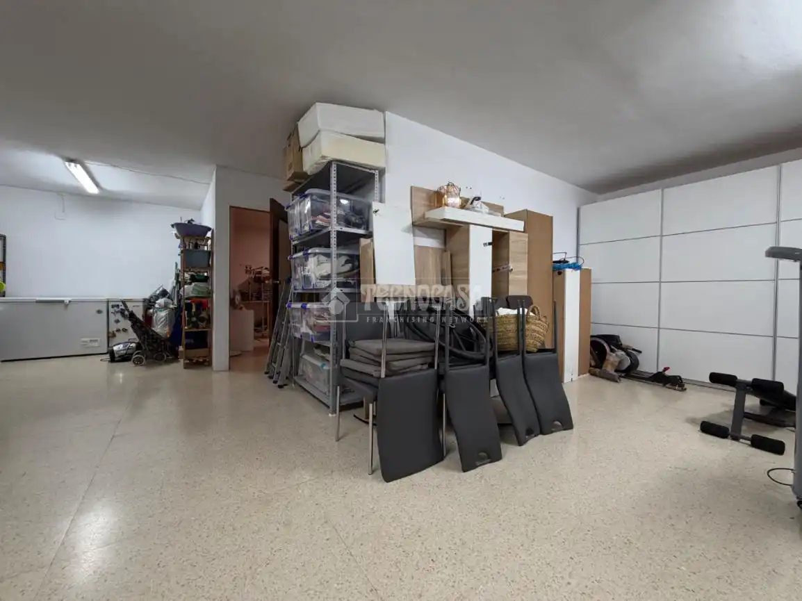 Wohnung zum Verkauf in Alcalá de Henares mit Klimaanlage, Heizung und Parkett