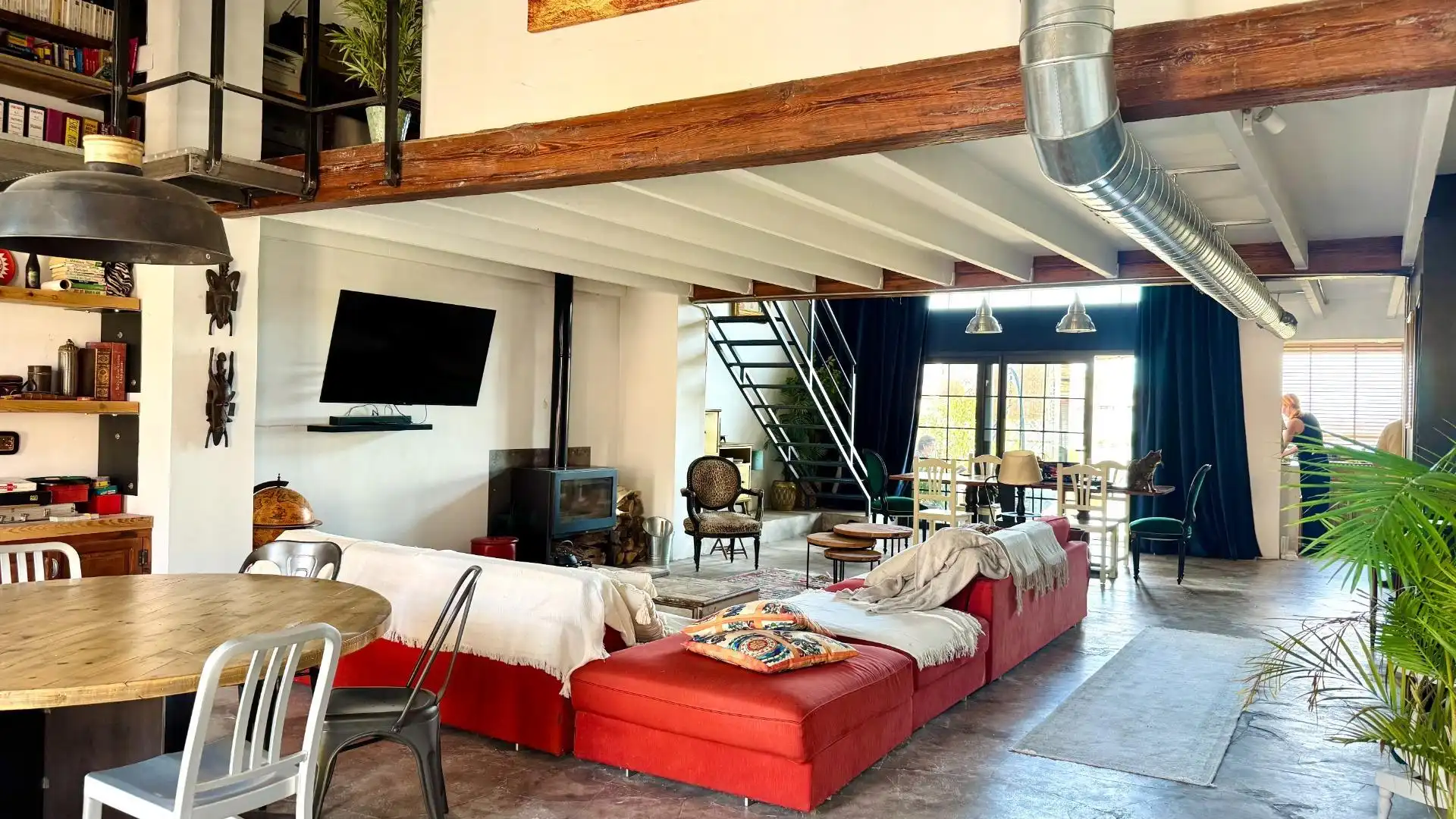 Sala d'estar de Casa o xalet en venda en Alicante / Alacant amb Jardí privat, Terrassa i Piscina