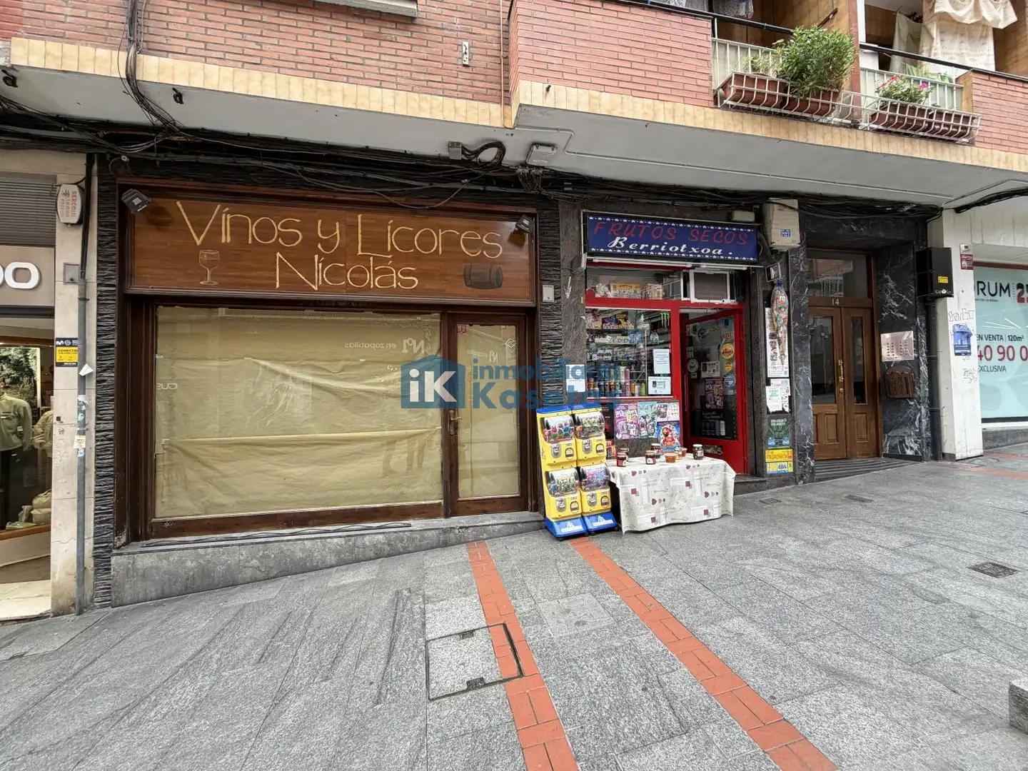 Business premises for sale in Centro - Ariz - Uribarri