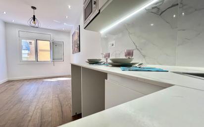 Kitchen of Flat for sale in L'Hospitalet de Llobregat  with Air Conditioner