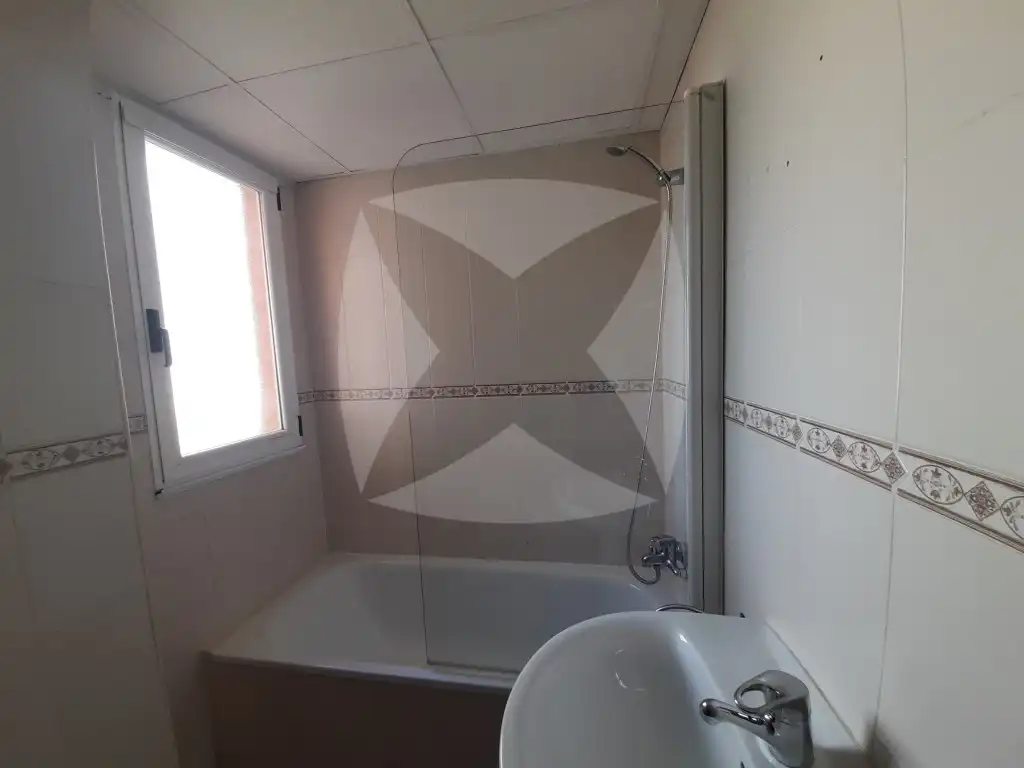 Bany de Àtic de lloguer en Badajoz amb Aire condicionat i Terrassa