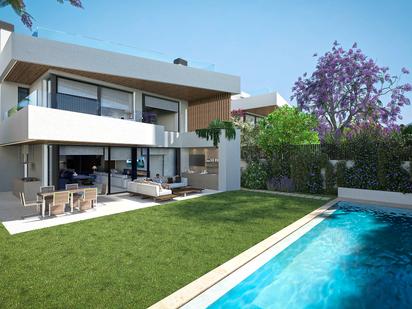 Swimming pool of House or chalet for sale in Marbella  with Air Conditioner, Heating and Private garden