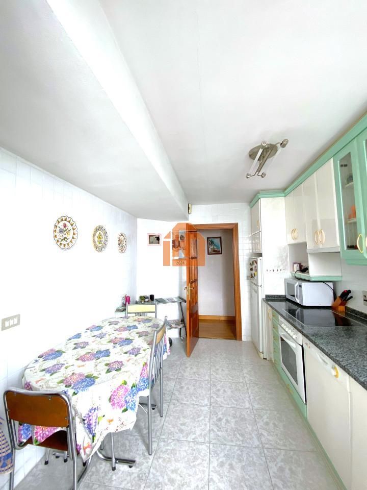 Cocina de Piso en venta en León Capital  con Calefacción, Parquet y Terraza