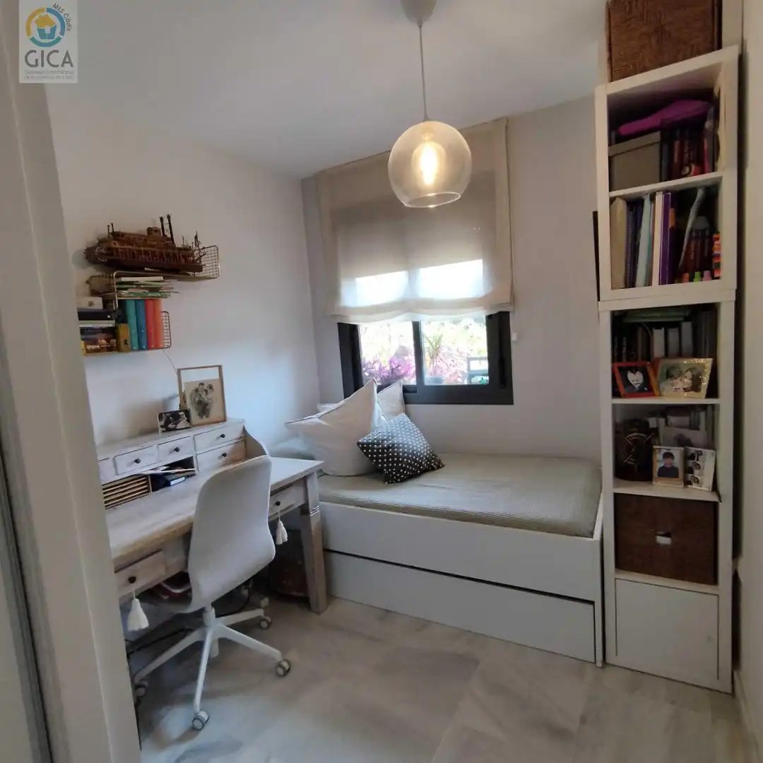 Bedroom of Flat for sale in Algeciras  with Storage room