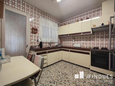Dúplex con balcón en venta en Nord-est